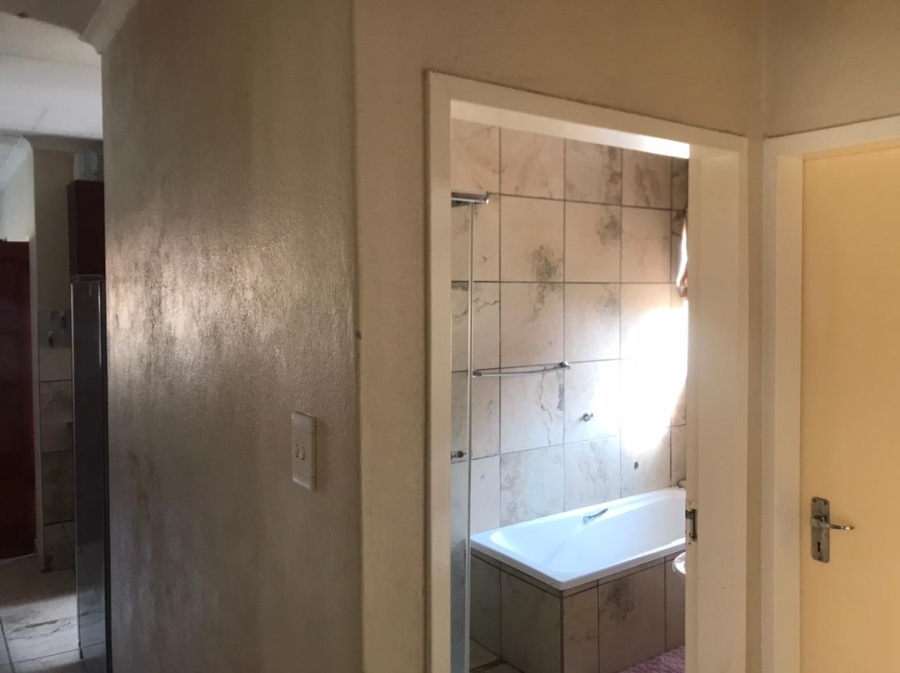 3 Bedroom Property for Sale in Waterval East North West